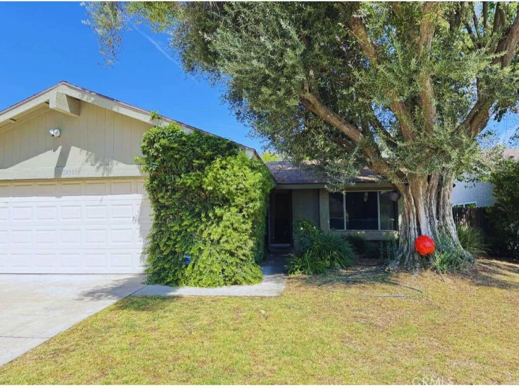 24389 La Glorita Circle, Newhall, California 91321 home-pic-10